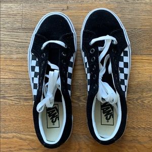 Vans (NEVER WORN)